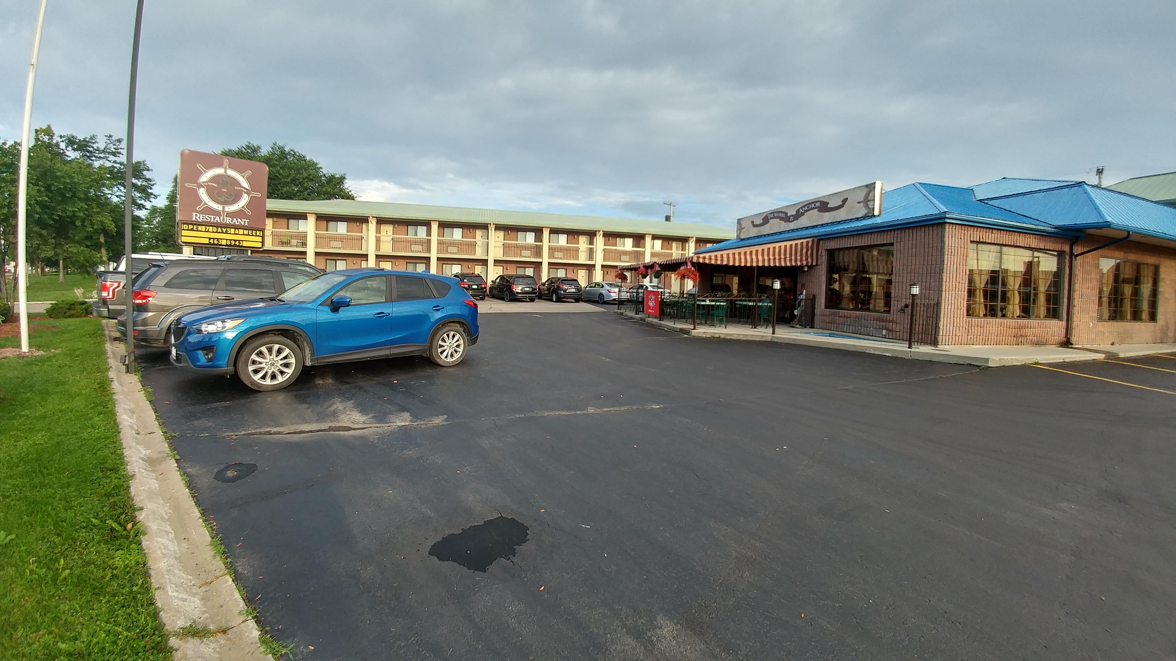 Quality Inn & Suites 1000 Islands Gananoque Exterior foto